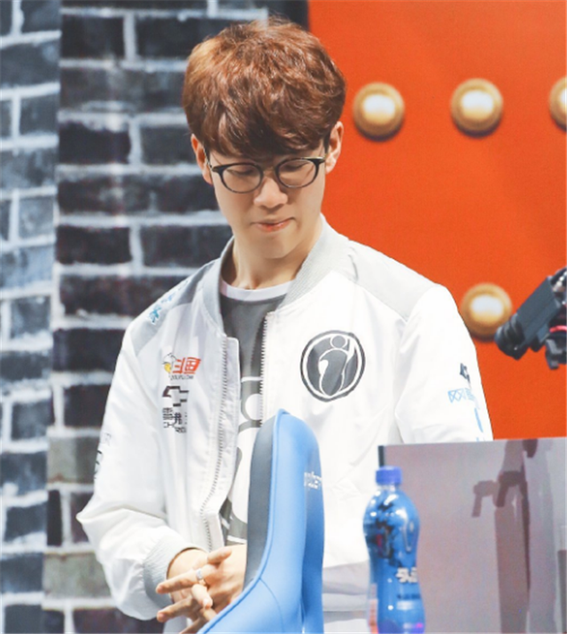 【战报】王者荣耀2020KPL秋季赛，西安WE爆冷 1：3 不敌RW侠